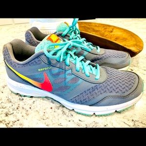 Nike Running shoes. Aeroply. Good  used condition. 9.5 M